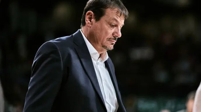 נותן כבוד ליריבה. עתמאן (צילום: אימג'בנק  GettyImages, Sonia Canada)