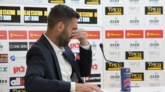 איתי שכטר מודיע על פרישה מכדורגל (צילום: ניב אהרונסון)