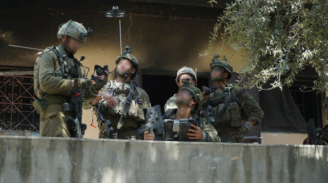 פעילות חטיבת הנח"ל במרכז רצועת עזה (צילום: דובר צה"ל)