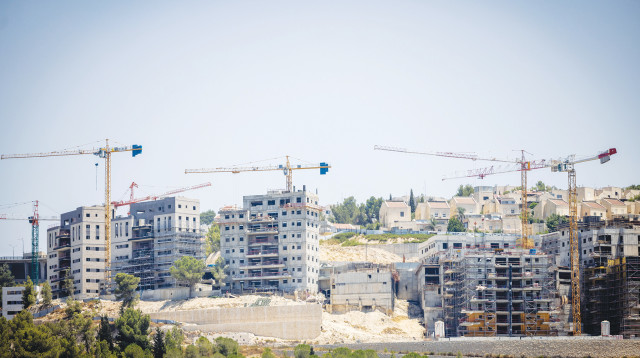 בנייה ביישוב (אילוסטרציה) (צילום: יונתן זינדל, פלאש 90)
