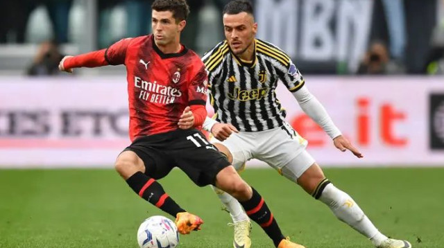 חלוקת נקודות שסייעה בעיקר למילאן לשמור על הפער במקום השני. פוליסיץ' וקוסטיץ' (צילום: GettyImages)