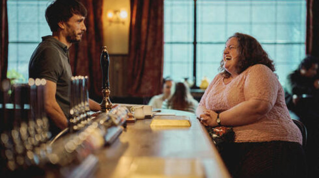 אייל הקטן, ג׳סיקה גאנינג, ריצ׳ארד גאד (צילום: נטפליקס)