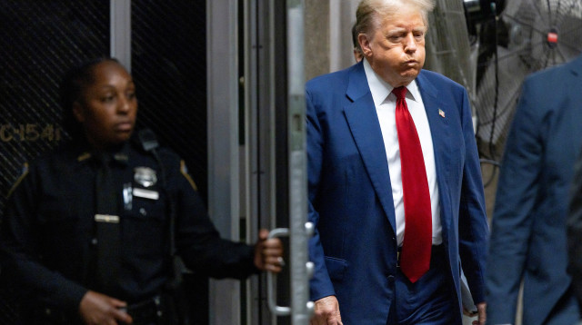 דונלד טראמפ במשפט שלו בניו יורק, 30 באפריל 2024 (צילום: Justin Lane/Pool via REUTERS)