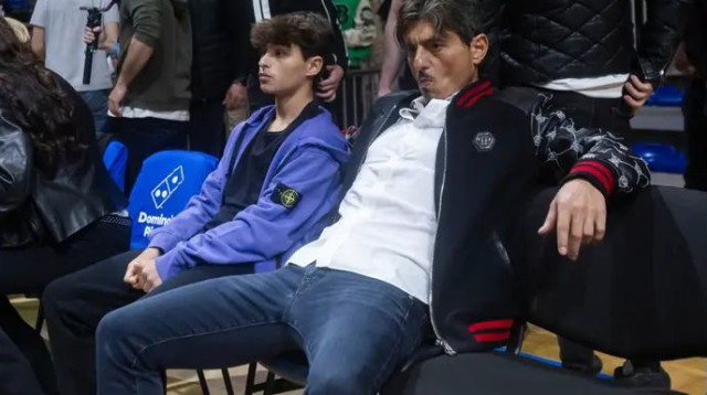 לא ידע את נפשו מרוב זעם. ינאקופולוס (צילום: אימג'בנק  GettyImages, Nikola Krstic/MB Media)