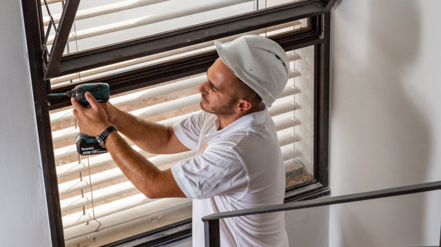 מדריך לבחירת קבלן אלומיניום או מתקין חלונות מומלץ (צילום: יח"צ קליל)