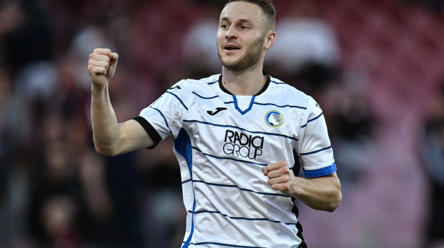 טון קופמיינרס שחקן אטאלנטה חוגג שער (צילום: GettyImages, Image Photo Agency)