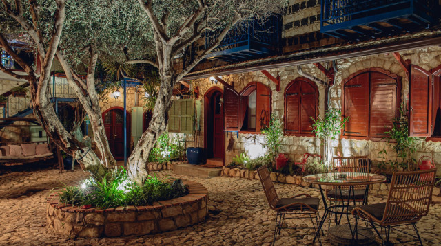 החצר של וילה תהילה (צילום: ג'ואי כהן)