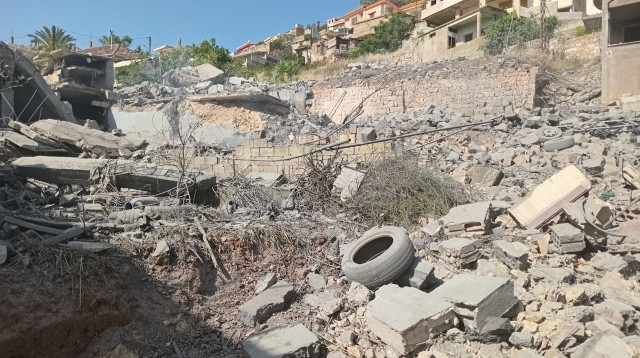 תקיפת בית בכפר כילא (צילום: רשתות ערביות)