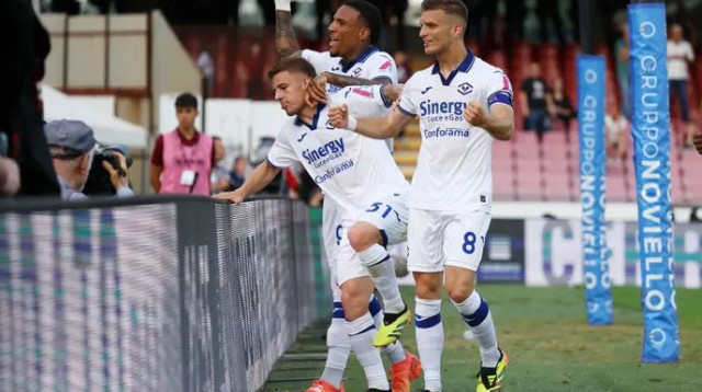 בסריה A גם בעונה הבאה. ורונה חוגגת (צילום: GettyImages, Francesco Pecoraro)