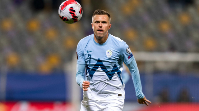 יוסיפ איליצ'יץ' במדי נבחרת סלובניה, אוקטובר 2021 (צילום: GettyImages, Jurij Kodrun)