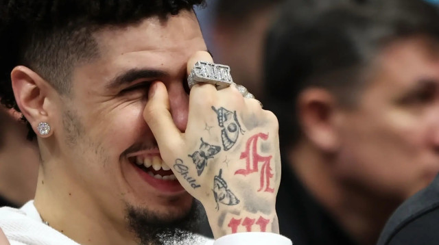 כוכב שארלוט הורנטס לאמלו בול (צילום: GettyImages, David Jensen)