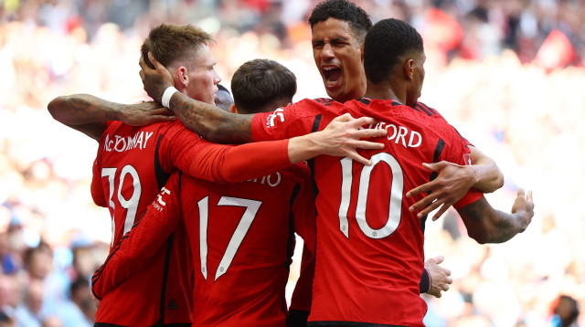 שחקני מנצ'סטר יונייטד חוגגים שער של אלחנדרו גרנאצ'ו (צילום: רויטרס)