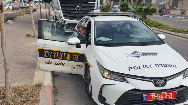 ניידת משטרה (צילום: דוברות המשטרה)