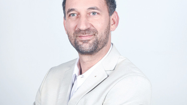 ניב חרב און מנכל חברת אנריקס (צילום: יחצ)