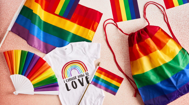 חנות לחודש הגאווה בוולט (צילום: יעל בונפיס)