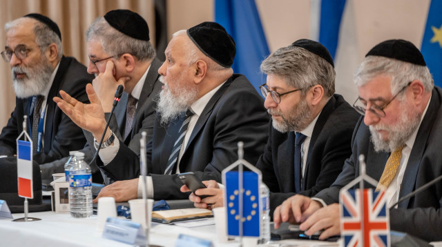 כינוס הוועדה המתמדת בצרפת  (צילום: אלי איטקין)