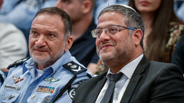 איתמר בן גביר וקובי שבתאי (צילום: אבשלום ששוני)