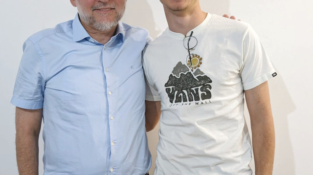 זכריה סוסאיקוב עם אביו יוסף  (צילום: באדיבות המצולמים)