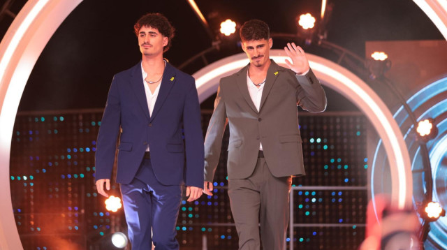 נועם וברק מדר בכניסתם לבית האח הגדול (צילום: מיכה לובטון)