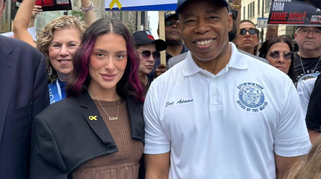 אריק אדמס, עדן גולן (צילום: מוטי אנקרי)