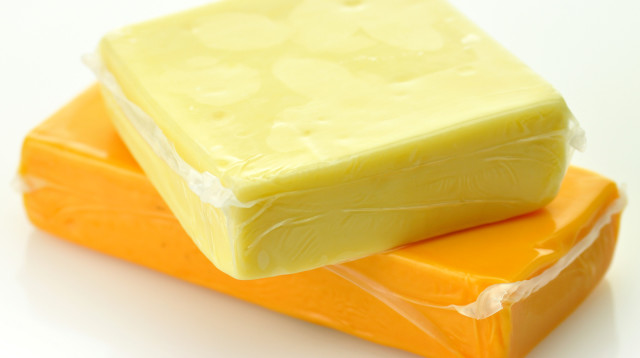 גושי גבינות (צילום: אינג'אימג')