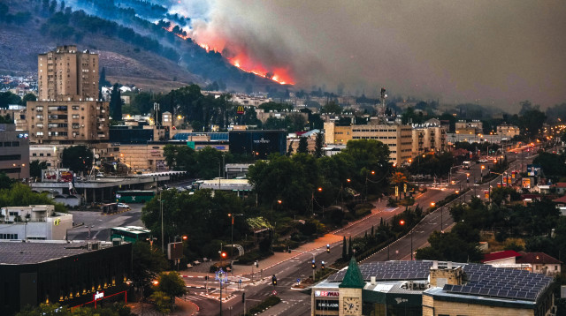 שריפה בפאתי קרית שמונה, מלחמת "חרבות ברזל" (צילום: אייל מרגולין, פלאש 90)