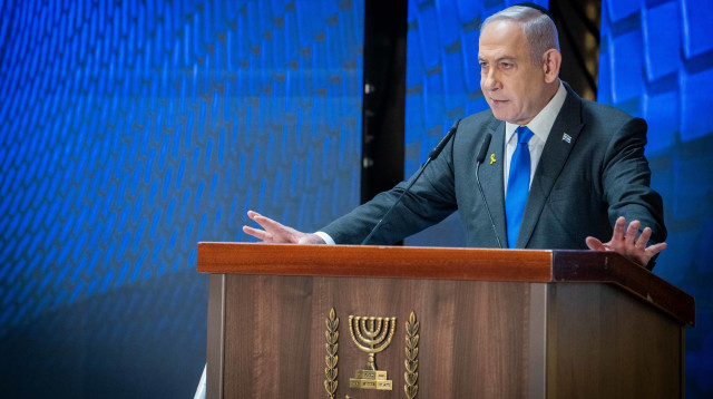 בנימין נתניהו ביום הזיכרון לחללי צה"ל 2024 (צילום: Arie Leib Abrams/Flash90)