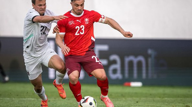 שרדאן שאקירי (צילום: FABRICE COFFRINI / Contributor)