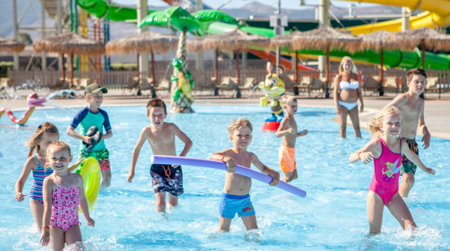 Blue lagoon resort kos  (צילום: אתר קווי חופשה)