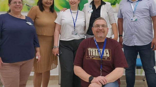 צוות המרפאה (צילום: פרטי)