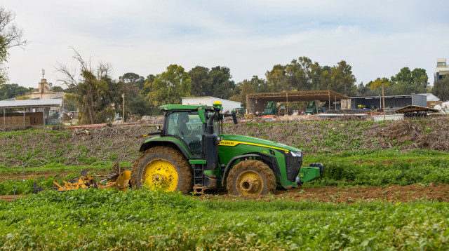 שדות עוטף עזה (צילום: לירון מולדובן, פלאש 90)