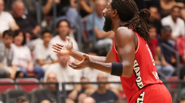 ג'ון הולנד, הפועל תל אביב (צילום: מאור אלקסלסי)