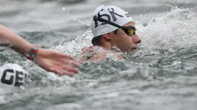 הפנים לפריז. רודיטי (צילום: אתר רשמי, פאביו צ'טי, איגוד השחייה)