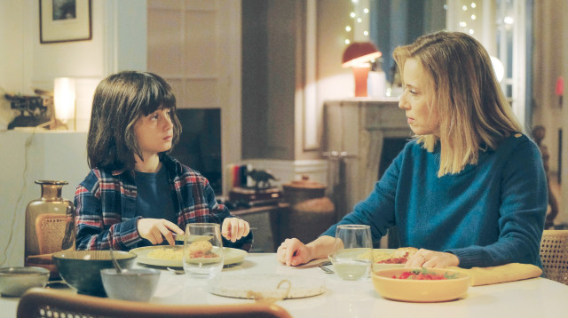 "מטפלות בעניינים" (צילום: Les film du Kiosque)