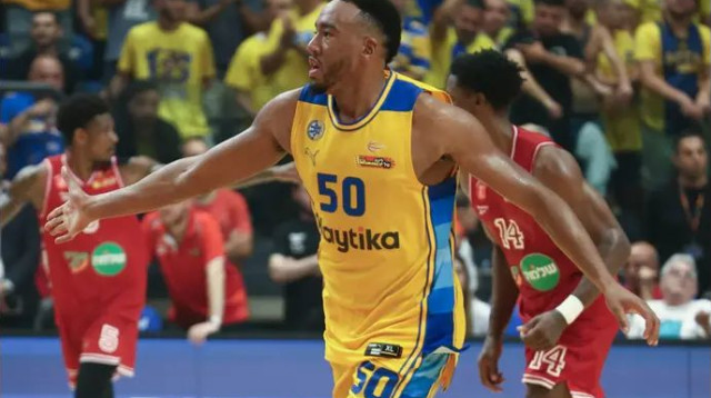 הוביל ריצה צהובה. קולסון (צילום: דני מרון)