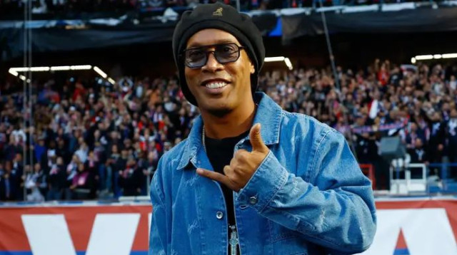 מגבה את ויניסיוס ג'וניור, אבל מאוכזב מהנבחרת. רונאלדיניו (צילום: רויטרס)