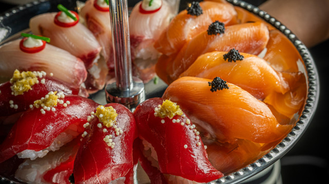 סושי מולקולרי במסעדת סוהו ראשל"צ (צילום: איציק בראל)