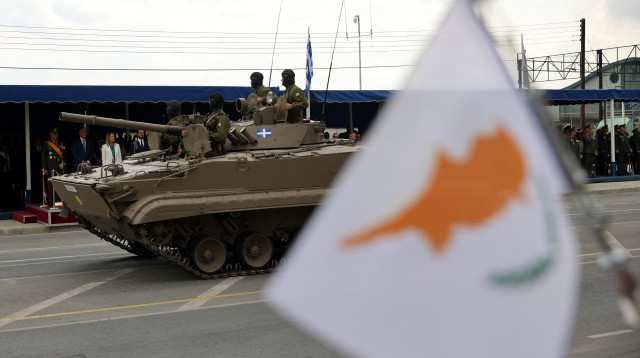 צבא קפריסין (צילום: REUTERS/Yiannis Kourtoglou)