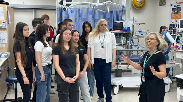 ד"ר בלה בסן (צילום: מקיף ז', "רביבים")