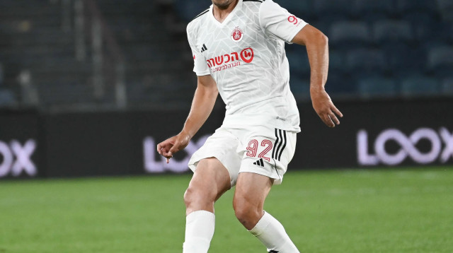 רז מאיר, מגן הפועל תל אביב (צילום: ברני ארדוב)