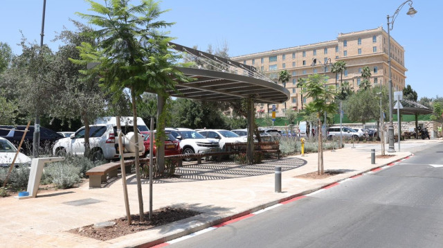 הטיילת ברחוב פול אמיל בוטה (צילום: עיריית ירושלים)