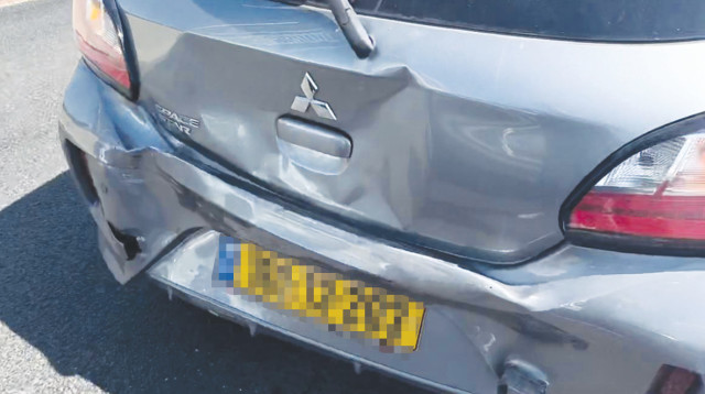 הרכב שלי לאחר שהתנגשו בו מאחור (צילום: פרטי)