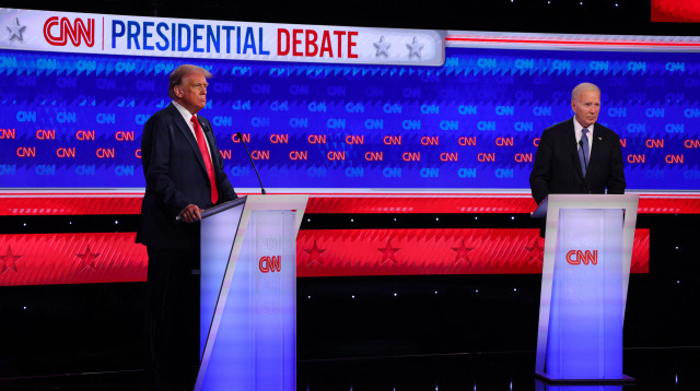 העימות בין ג'ו ביידן לדונלד טראמפ (צילום: REUTERS/Brian Snyder)