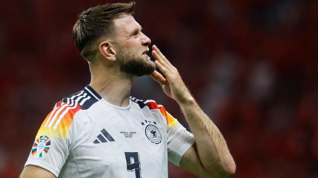ניקלאס פולקרוג שחקן נבחרת גרמניה חוגג שער (צילום: רויטרס)