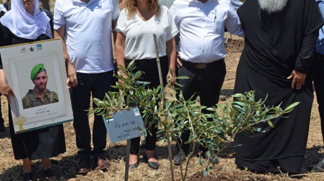 נטיעות לזכר חללי העדה הדרוזית (צילום: קק"ל,גיא אסיאג)