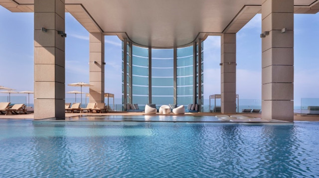 מלון רויאל ביץ' תל אביב של רשת ישרוטל, יוקרה ואורבניות נפגשים (צילום: יח"צ ישרוטל)