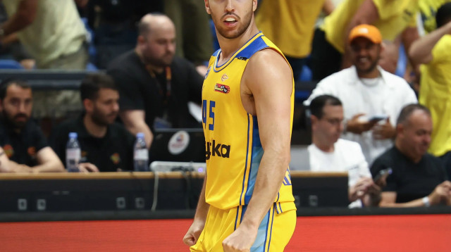 שחקן מכבי תל אביב תמיר בלאט (צילום: דני מרון)