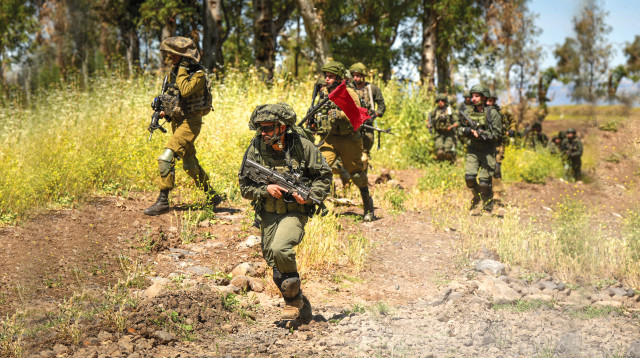 לוחמי מילואים ברמת הגולן  (צילום: מיכאל גלעדי, פלאש 90)