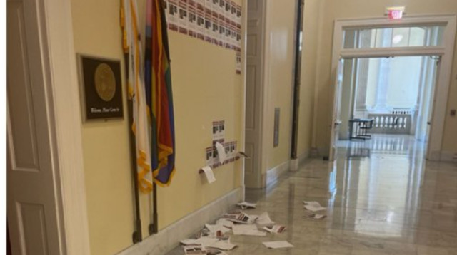 משרדו של בראד שניידר בקפיטול (צילום: צילום מסך רשת X)