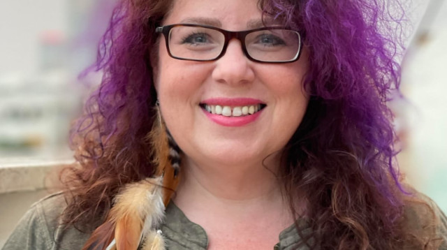 איריס ריקליס (צילום: עומר קלדרון)